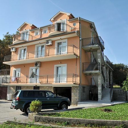 Apartments Pelle تيفات المظهر الخارجي الصورة