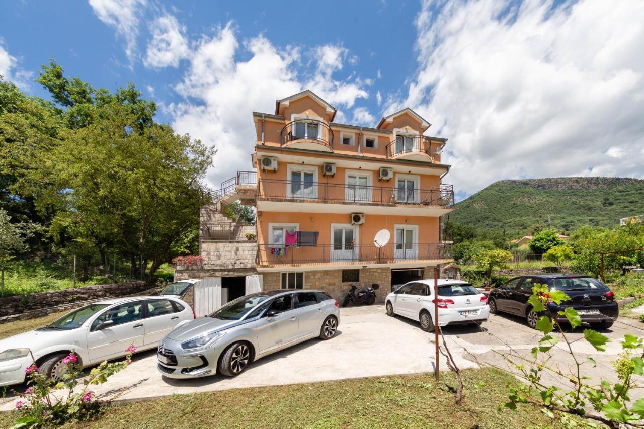 Apartments Pelle تيفات المظهر الخارجي الصورة