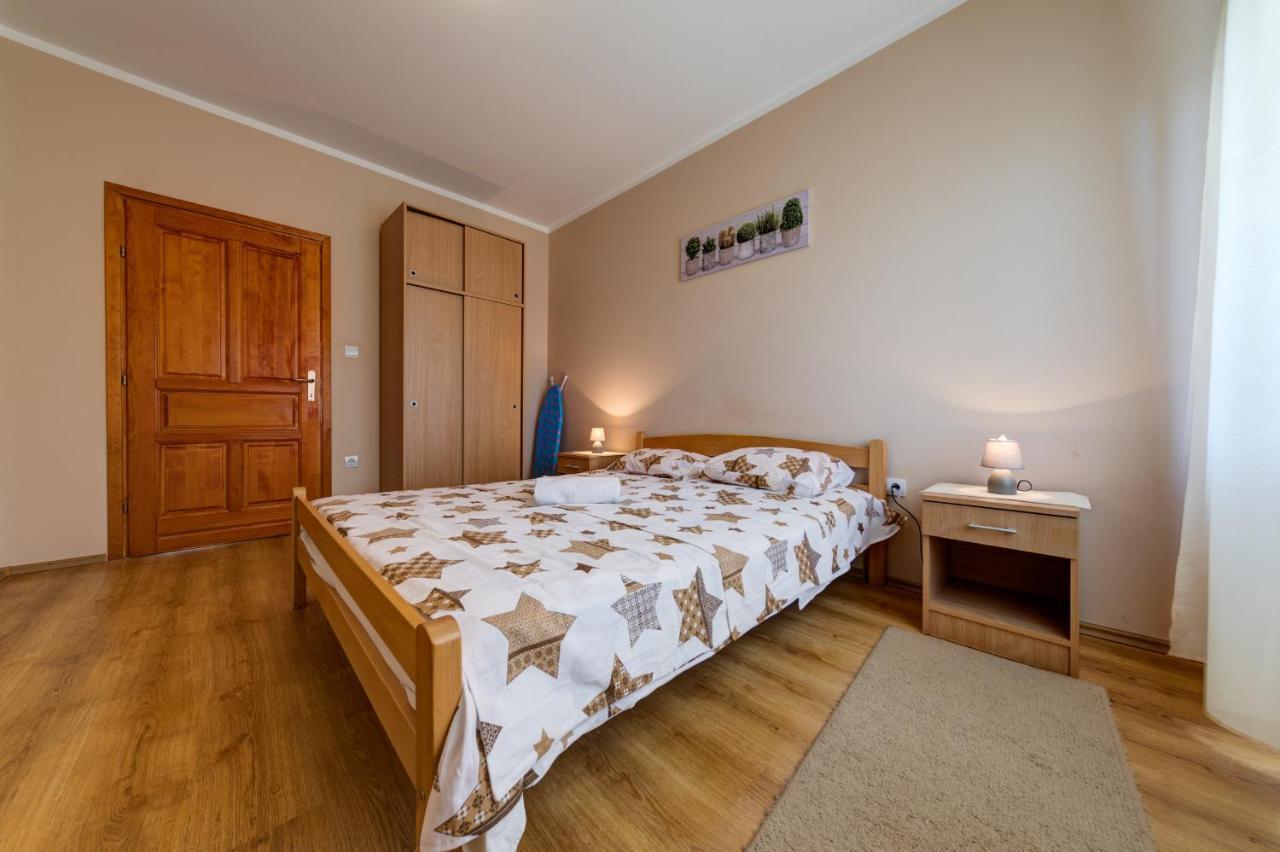 Apartments Pelle تيفات المظهر الخارجي الصورة
