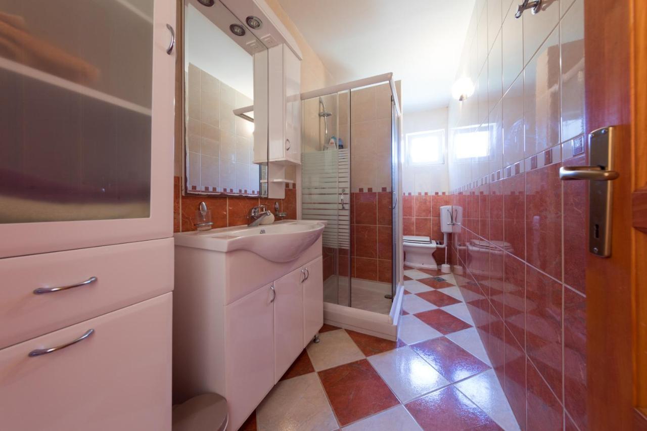 Apartments Pelle تيفات المظهر الخارجي الصورة